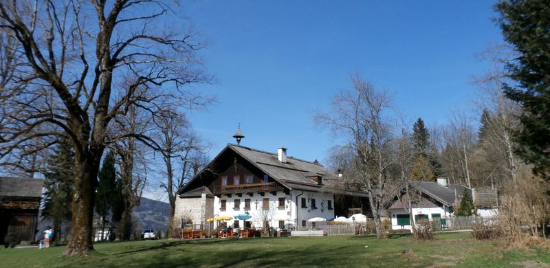 Datei:Erentrudisalm 15.4.2015.jpg