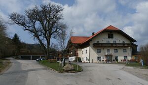 Gasthof am Riedl an der Eisenstraße in Koppl.jpg