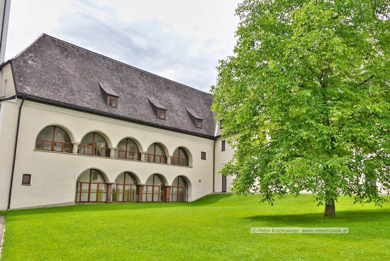 Datei:Benediktinerabtei Michaelbeuern 2015 08.jpg