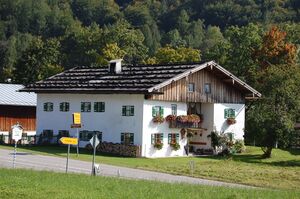 Altes Haus in Oberau.jpg
