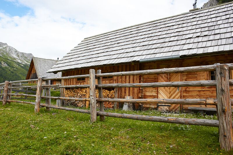 Datei:Kühbarnhütte-0179-2022-07-14.jpg
