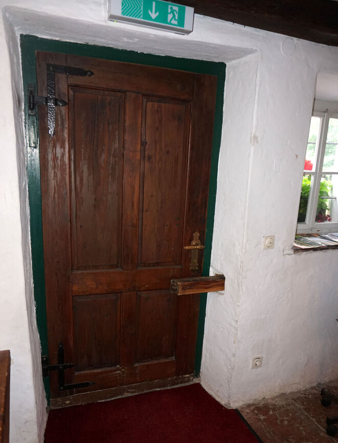 manchmal einen Riegel vorschieben 