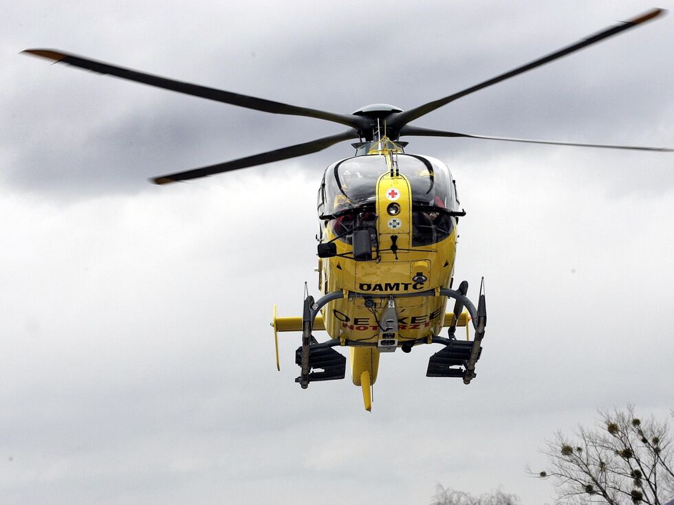 V Maria Almu avto povozil dveletno deklico